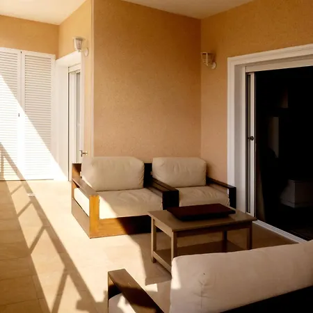 Vista Del Sol 2 Bed 2 Bath Aptm!